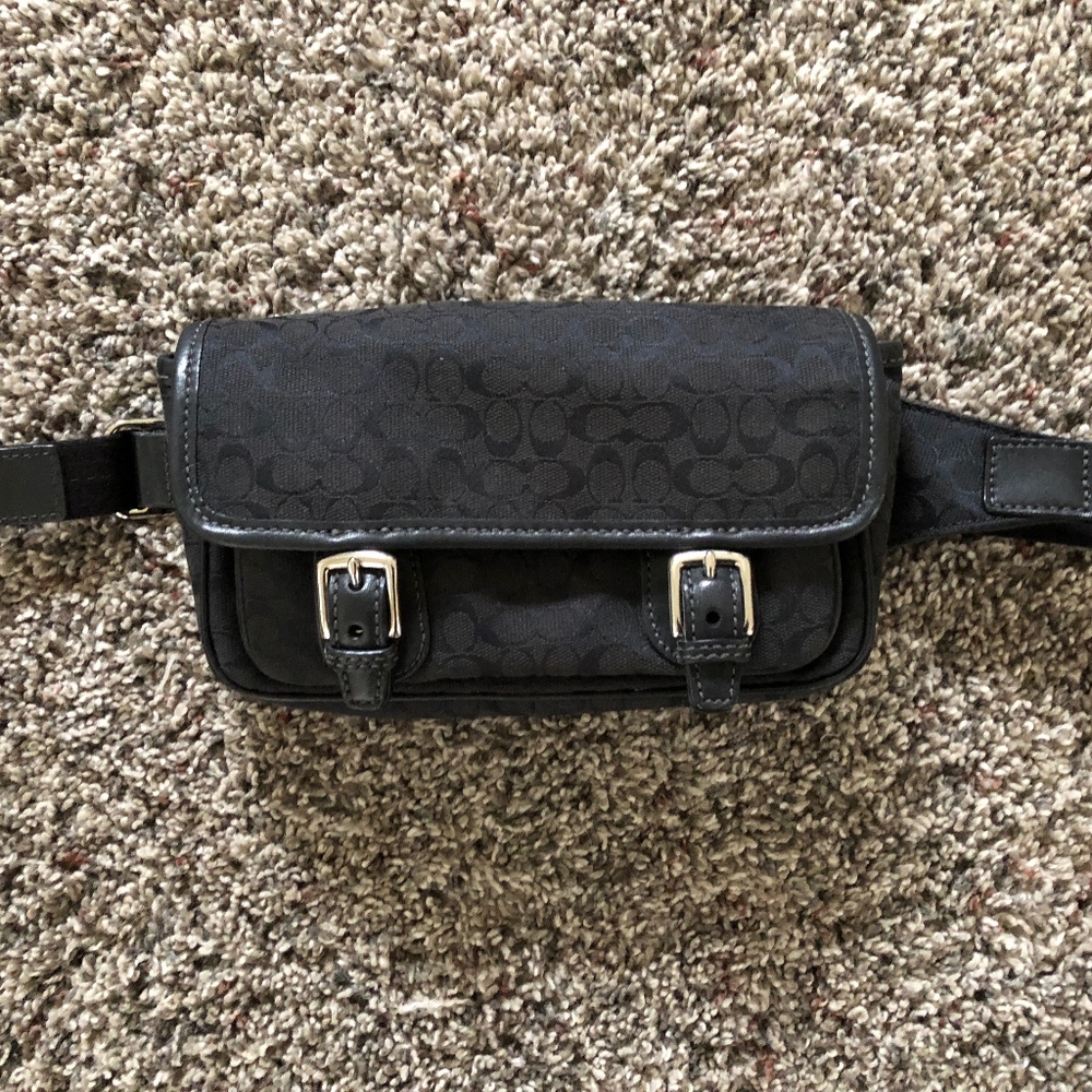 Coach Signature Canvas Wasit/Fanny Pack